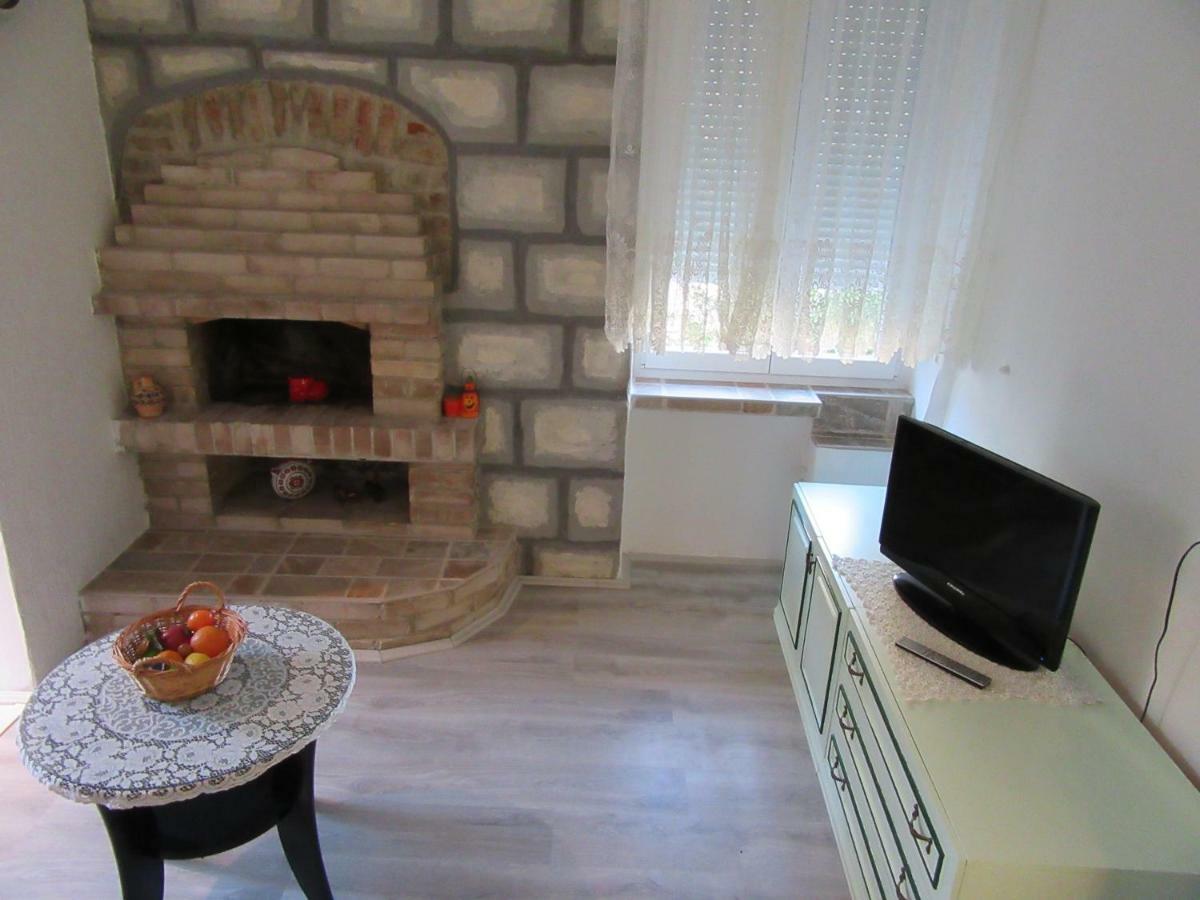 Apartman Julia Appartement Rijeka Buitenkant foto