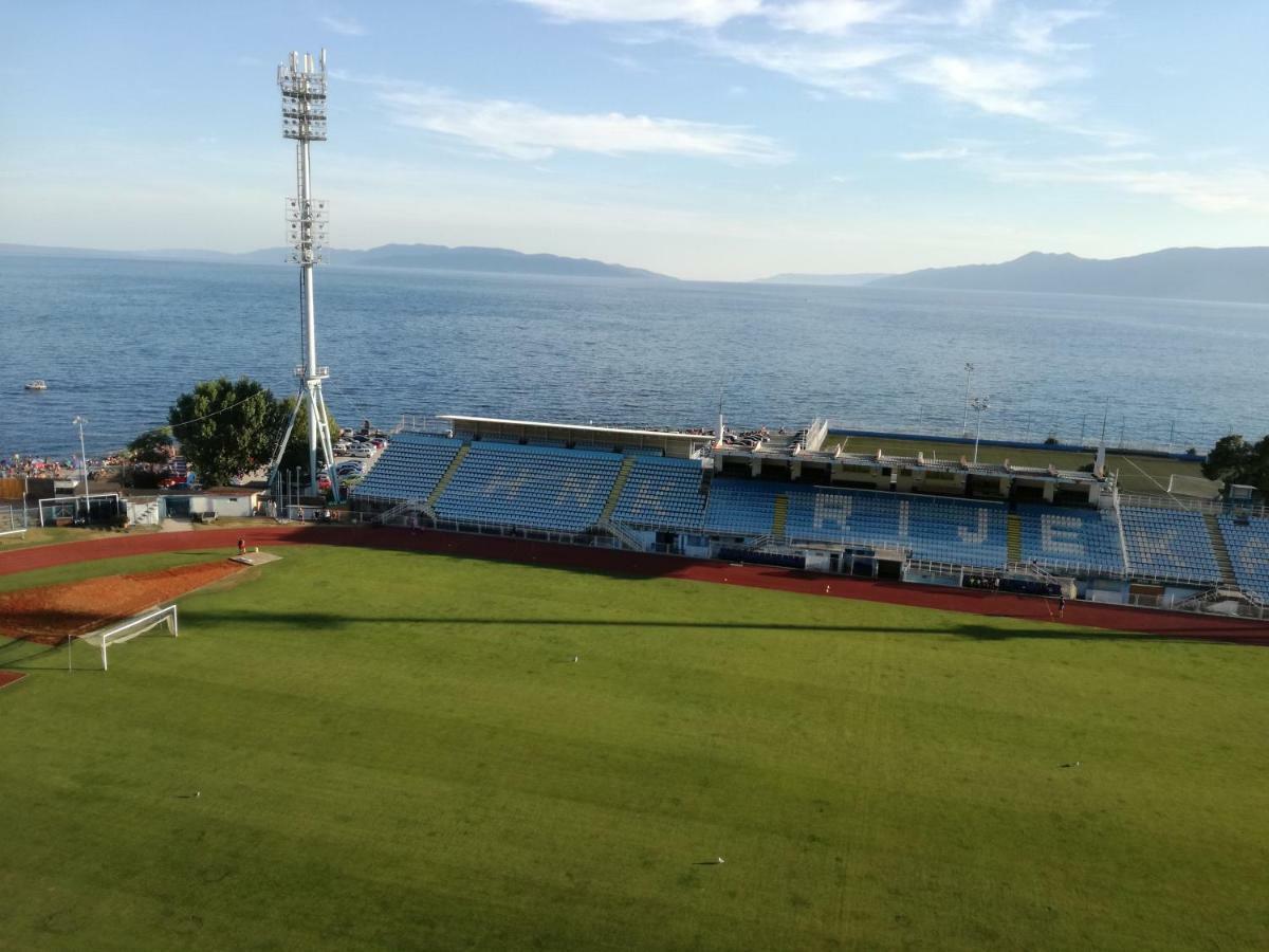 Apartman Julia Appartement Rijeka Buitenkant foto